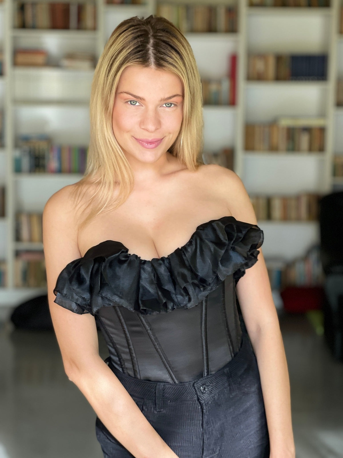 "ALEJANDRA" corset in black
